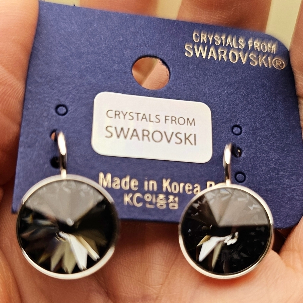 NEW! Swarovski Element Crystal Dark Gray 13mm Leverback Round Earrings. …‎